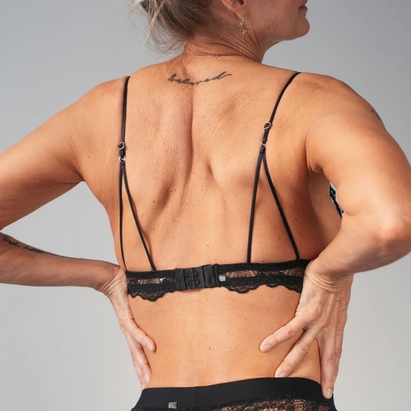 NWT Black Lace Triangle Bralette size XS - Picture 3 of 11